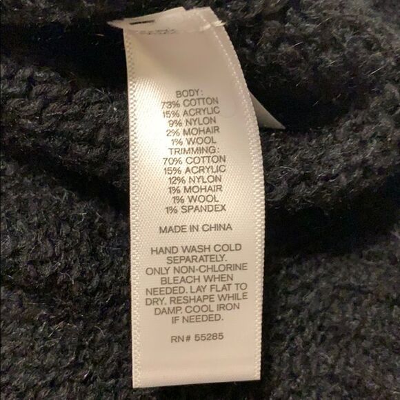 Express Zip Cold Shoulder Tunic Sweater - Picture 4 of 4